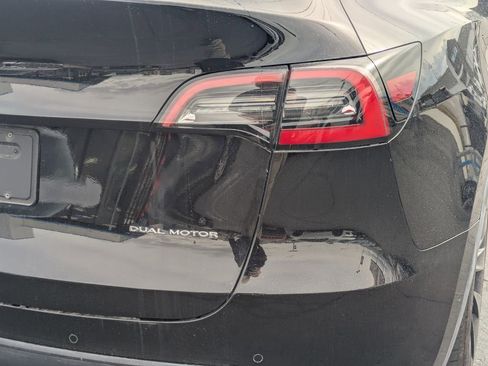 Used 2021 Tesla Model Y Long Range image 5