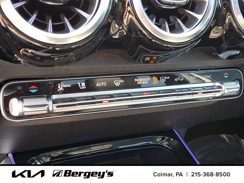 Used 2023 Mercedes-Benz GLB 250 4MATIC image 18