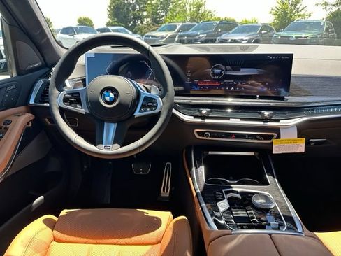 New 2026 BMW X7 xDrive40i w/ M Sport Package AWD/4WD image 13