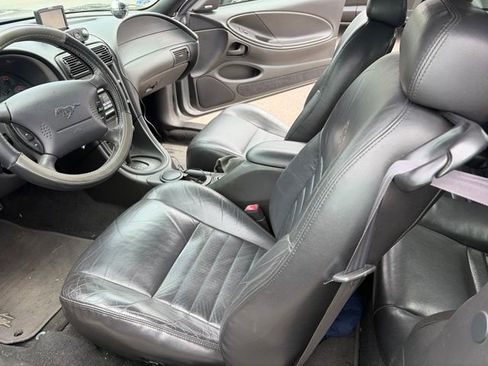 Used 2000 Ford Mustang GT RWD image 7