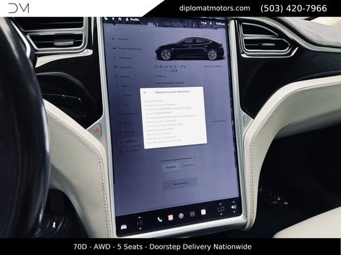 Used 2015 Tesla Model S 70D AWD/4WD image 34