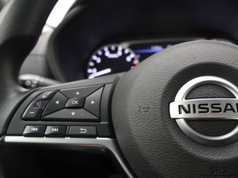 Used 2023 Nissan Sentra SV image 15