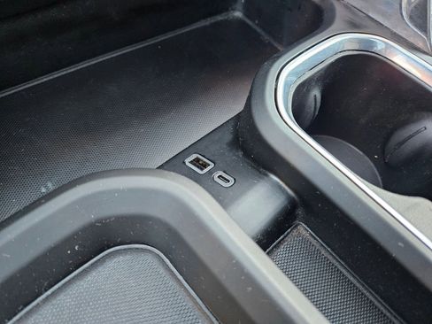 Used 2024 GMC Sierra 2500 Denali w/ Denali Reserve Package image 19