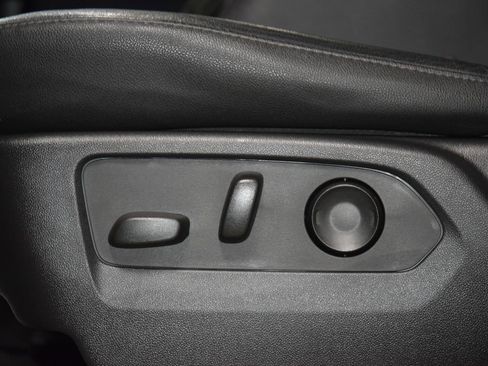 Used 2022 Chevrolet Silverado 1500 ZR2 w/ Technology Package AWD/4WD image 42