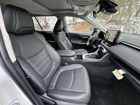 New 2025 Toyota RAV4 XLE Premium image 29