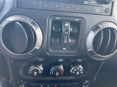 Used 2016 Jeep Wrangler Unlimited Sport w/ Quick Order Package 24S image 17