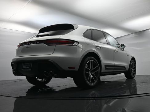 Used 2025 Porsche Macan image 55