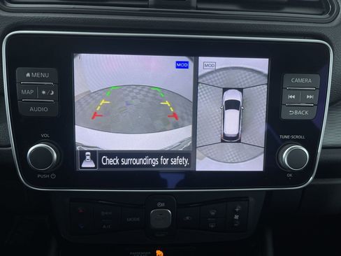 Certified 2024 Nissan Leaf SV Plus image 19