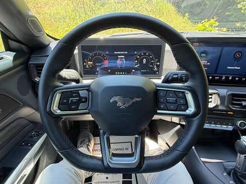 Used 2024 Ford Mustang Coupe RWD image 17