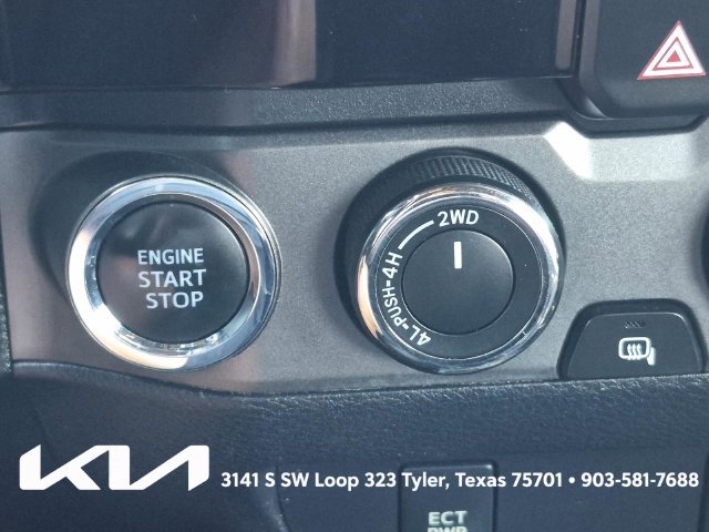 Used 2016 Toyota Tacoma TRD Off-Road w/ Towing Package AWD/4WD image 30