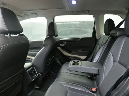 Used 2024 Subaru Forester Limited image 18