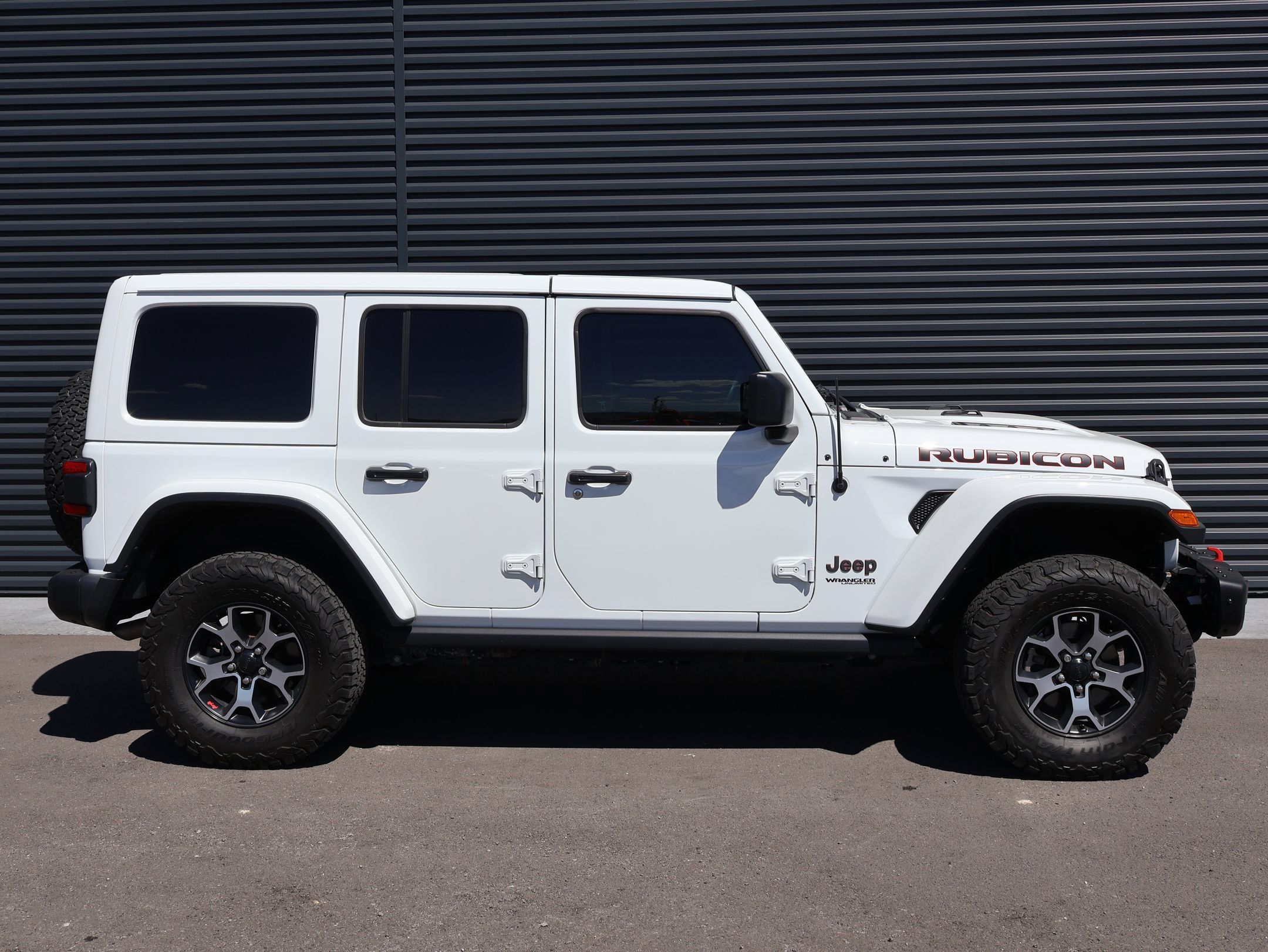 Used 2018 Jeep Wrangler Unlimited Rubicon AWD/4WD image 10