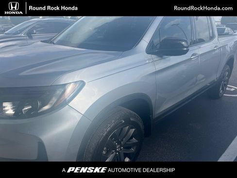 Used 2023 Honda Ridgeline Sport image 1