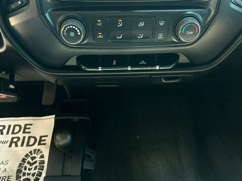 Used 2018 Chevrolet Silverado 1500 Custom w/ Custom Value Package image 15