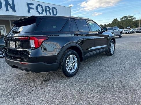 New 2026 Ford Explorer Active image 7