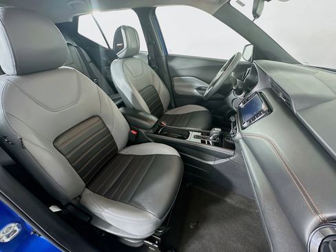 Used 2023 Nissan Kicks SR w/ SR Premium Package image 28