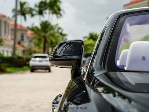 Used 2019 Rolls-Royce Dawn RWD image 62