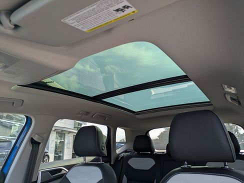 New 2026 Volkswagen Taos SEL image 24