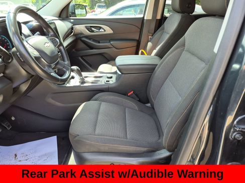 Used 2020 Chevrolet Traverse LT FWD image 24