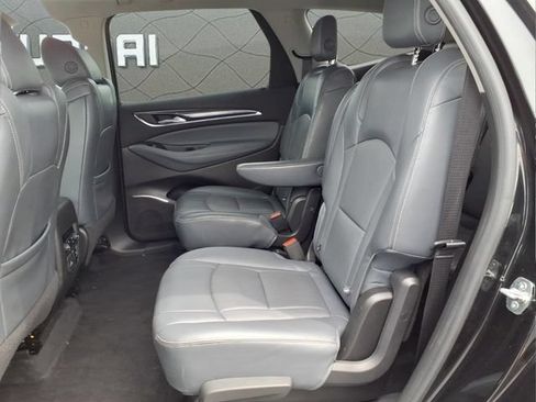 Used 2018 Buick Enclave Premium AWD/4WD image 16
