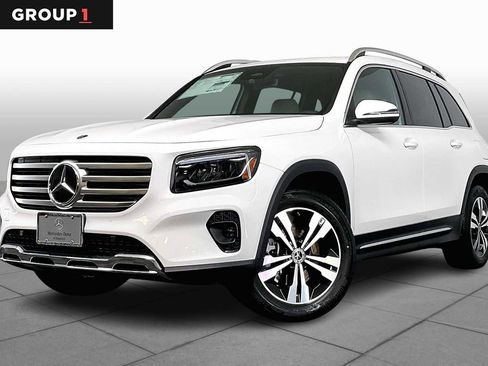 New 2025 Mercedes-Benz GLB 250 4MATIC image 1