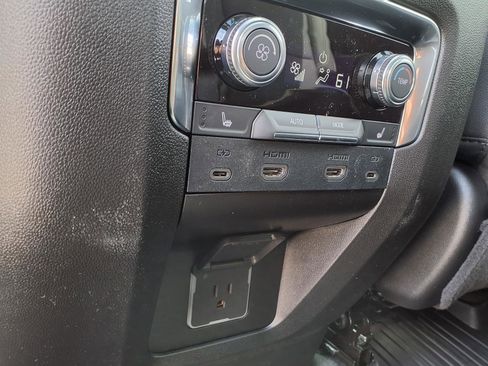 New 2026 GMC Yukon Elevation w/ Elevation Premium Package image 19