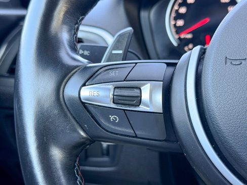 Used 2018 BMW M2 image 37