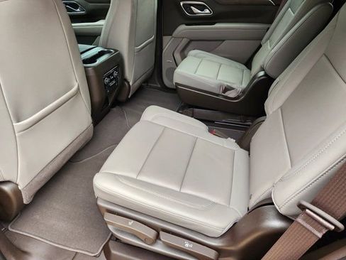 Used 2023 Chevrolet Tahoe LT w/ Luxury Package image 31