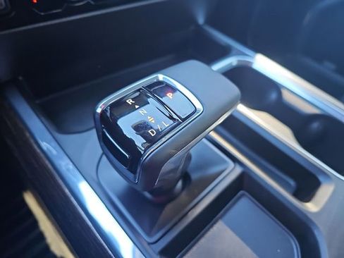 Used 2025 GMC Sierra 1500 Elevation image 16