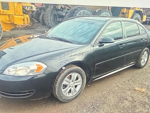 Used 2014 Chevrolet Impala Limited LS image 3