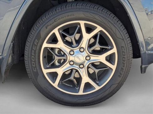 Used 2020 Jeep Grand Cherokee Overland image 26