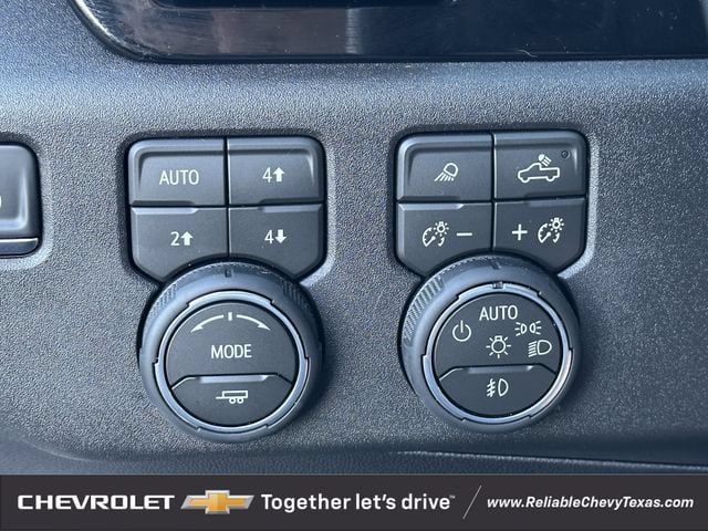 Used 2026 Chevrolet Silverado 2500 ZR2 AWD/4WD image 24