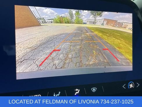 Used 2025 Chevrolet Equinox EV LT FWD image 15