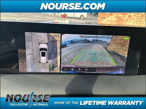 New 2025 Nissan Armada SL w/ Captain's Chari Seat Package image 25