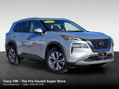 Used 2021 Nissan Rogue SV w/ Premium Package