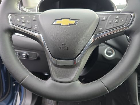 Used 2024 Chevrolet Equinox LT image 32