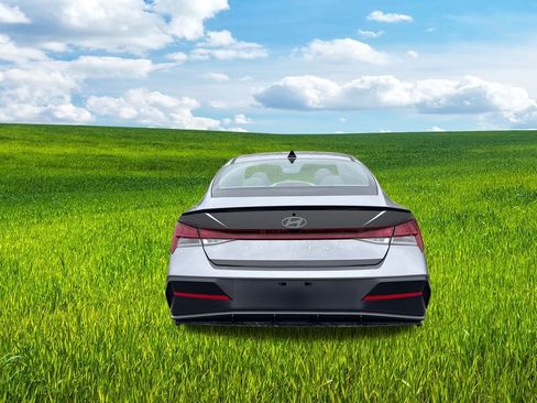 New 2026 Hyundai Elantra SEL Sport Premium FWD image 10