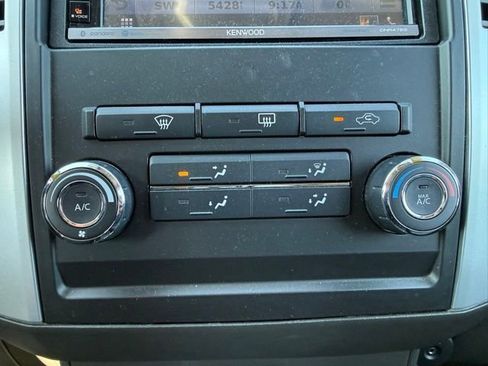 Used 2012 Nissan Xterra PRO-4X w/ Pro-4x Leather Pkg AWD/4WD image 15