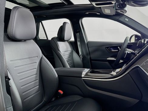 New 2026 Mercedes-Benz GLC 300 image 6