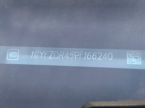 Used 2023 Cadillac XT4 Premium Luxury w/ Cold Weather Package image 29