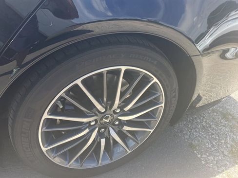 Used 2013 Lexus LS 460 w/ F-Sport Pkg RWD image 14