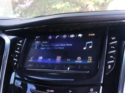 Used 2016 Cadillac Escalade Platinum AWD/4WD image 37