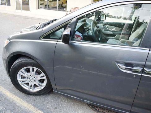 Used 2013 Honda Odyssey EX image 76