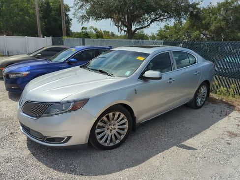 Used 2013 Lincoln MKS FWD image 3