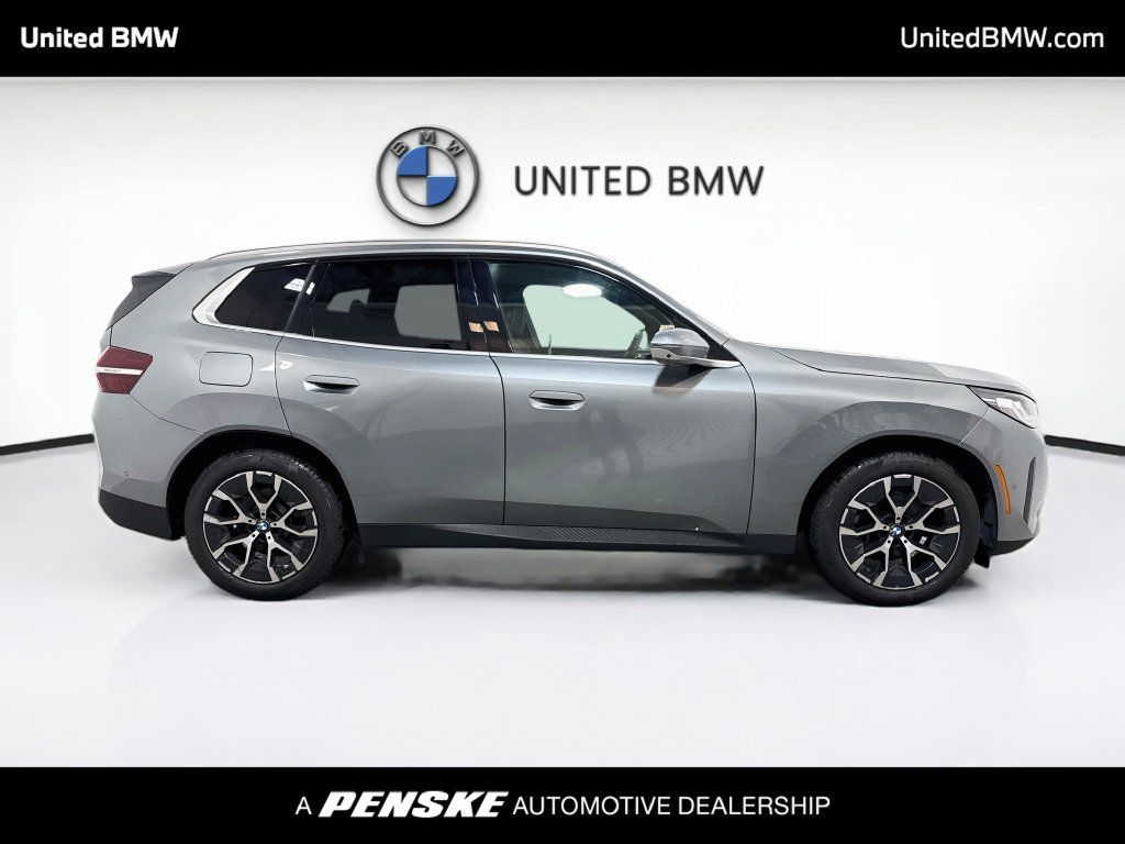 Certified 2025 BMW X3 xDrive30i w/ Premium Package AWD/4WD image 4