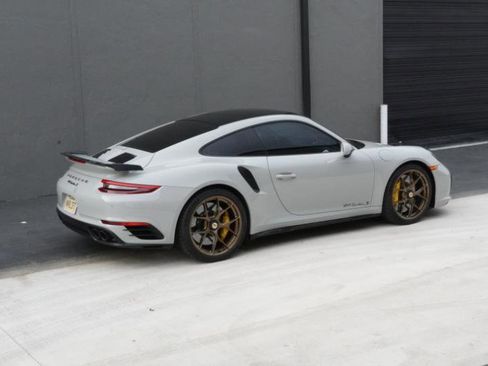 Used 2018 Porsche 911 Turbo S image 8