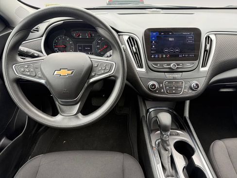 Used 2024 Chevrolet Malibu LT FWD image 10