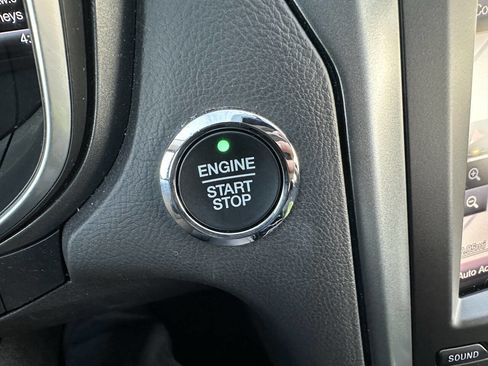 Used 2016 Ford Fusion Titanium FWD image 29
