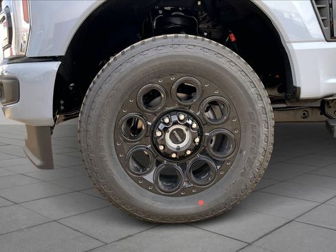 New 2026 Ford F250 Lariat w/ Black Appearance Package AWD/4WD image 11