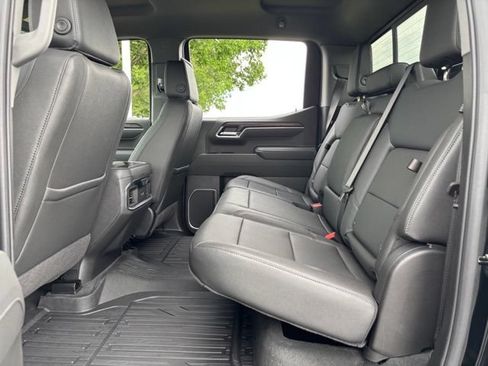 New 2026 GMC Sierra 1500 SLT w/ SLT Premium Package AWD/4WD image 38